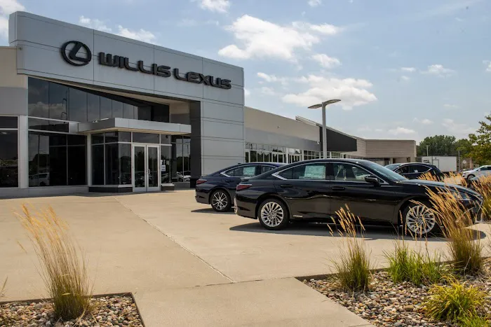 Willis Lexus Service and Parts Center 9