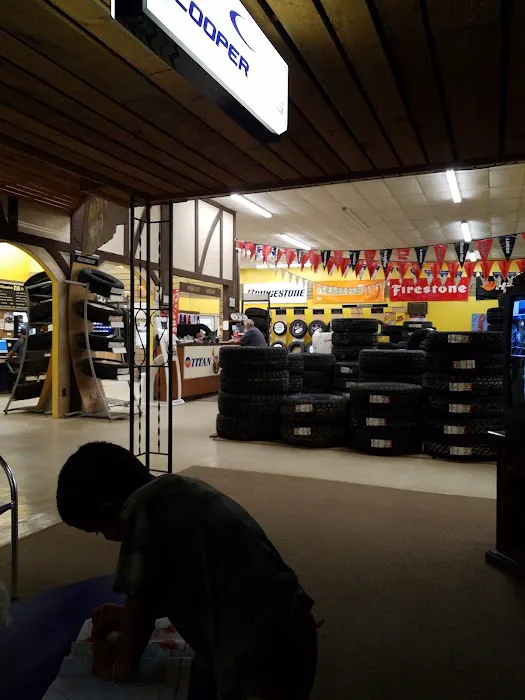 Mike's C & O Tire Store 3