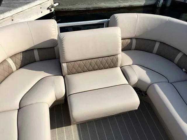 Rick's Seat & Top Shop 1
