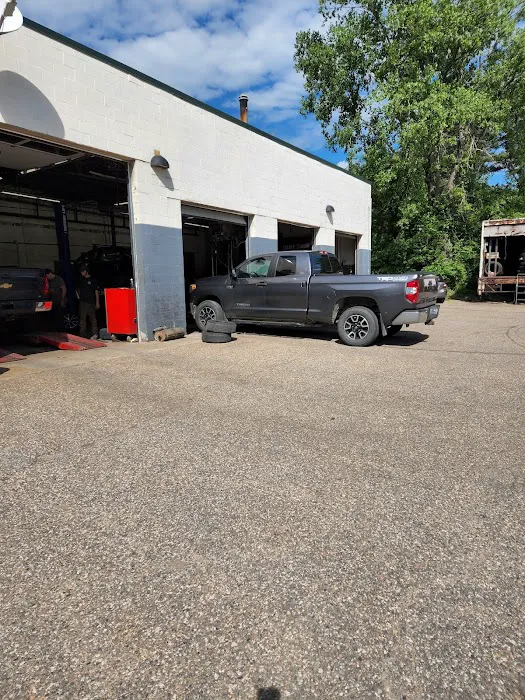 Partner Tire & Service 8