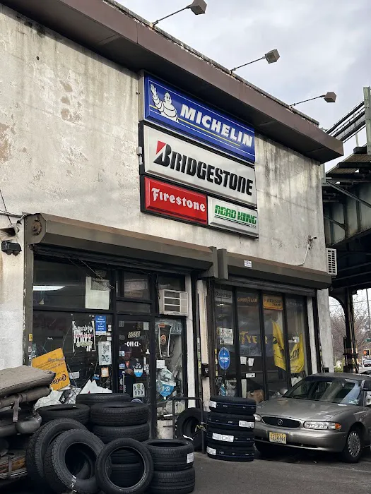 Hilna Tires 0