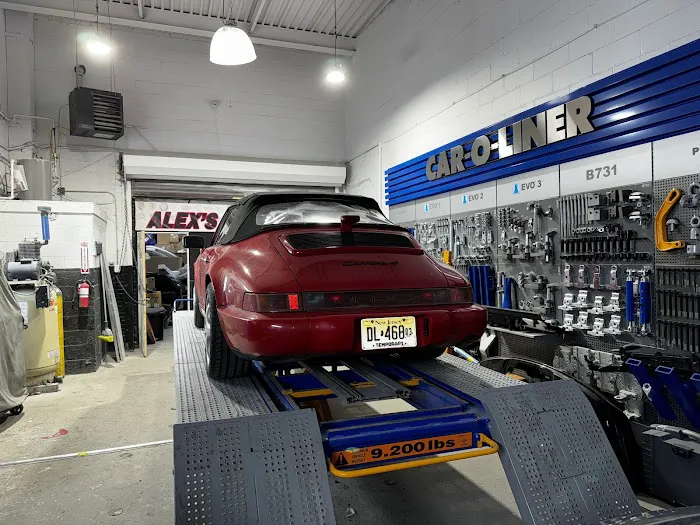 Alex's Auto Body 4