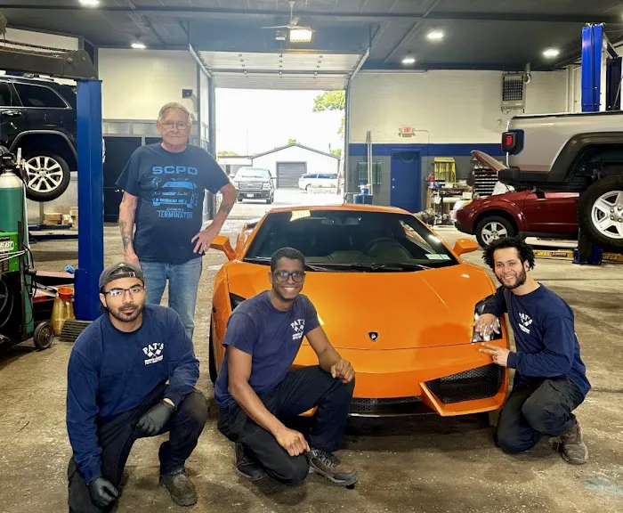 Pat's Service Center | Auto & Commercial Fleet Repair 4