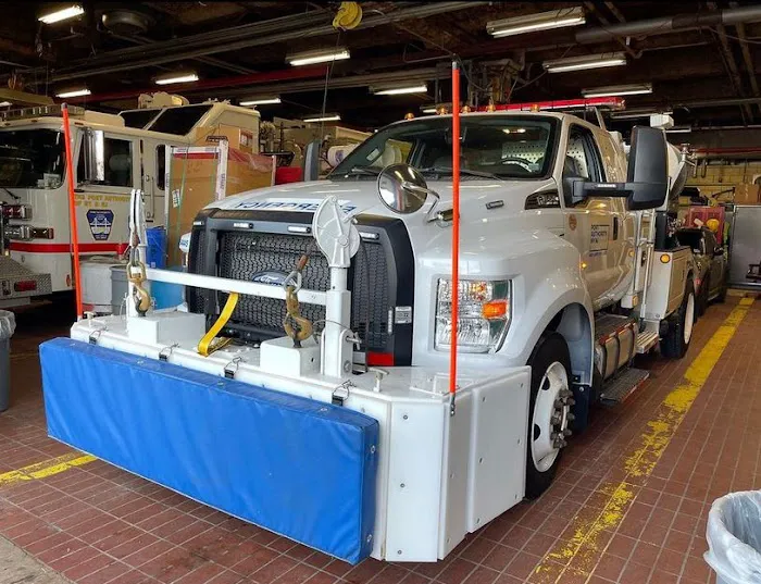 Elizabeth Truck Center of Long Island 9
