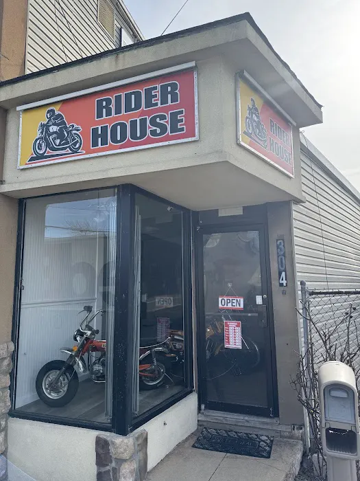 Rider House 1