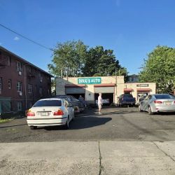 Doug's Auto Repair ico