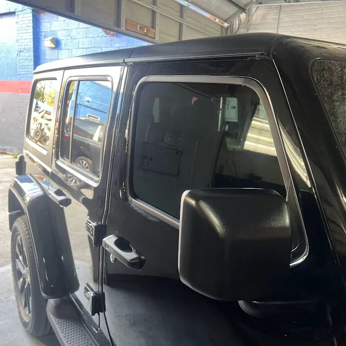 Elite Tint Studio 6