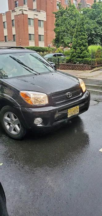 Sandy's Autobody 0