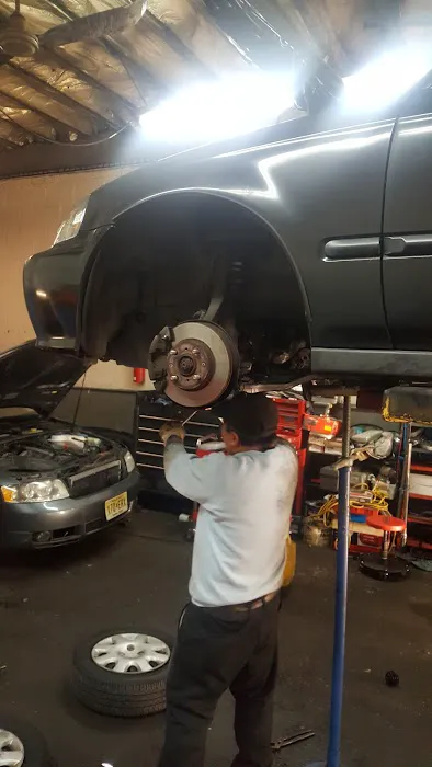Jun's Auto Repair 1