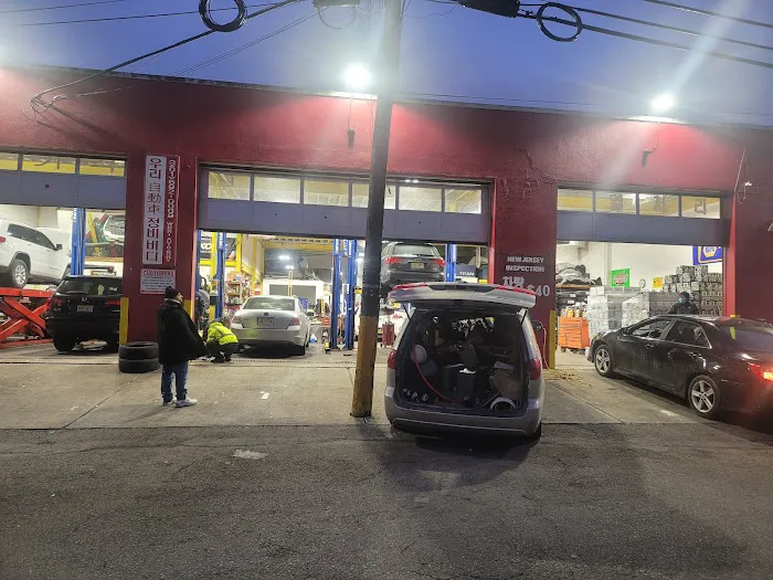 Woori Auto Repair & Body Corporation 5