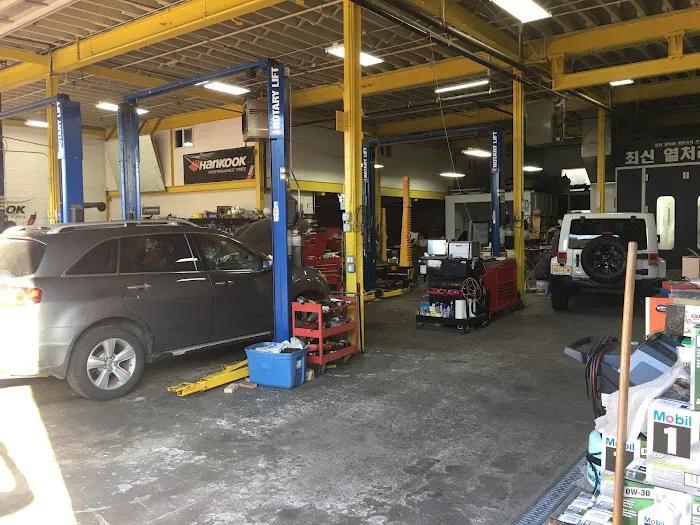 Woori Auto Repair & Body Corporation 8