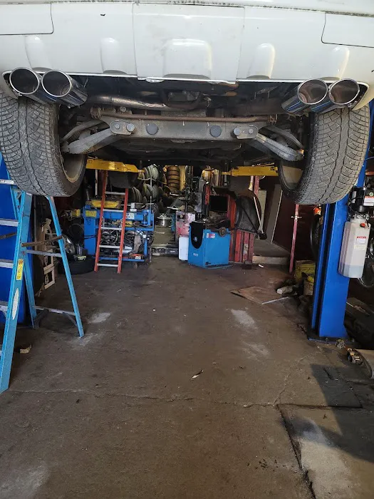 Speed Muffler Tire Shop 8