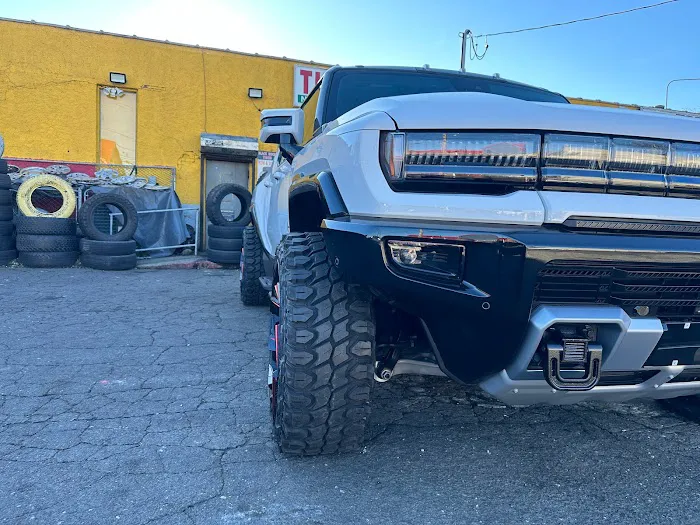 BLACK ROCK TIRES USED & NEW 1