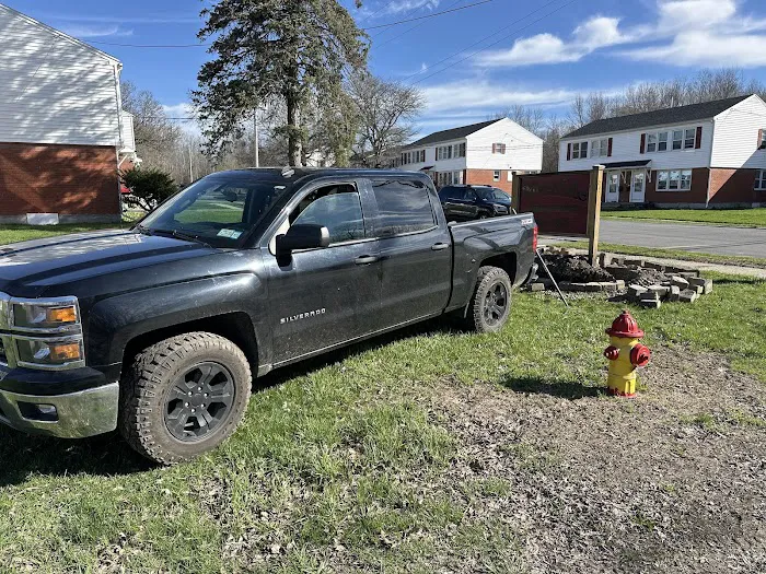 Streeter's Vehicle Services 9