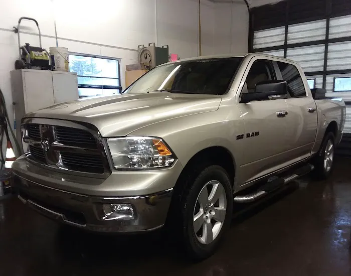 Streeter's Vehicle Services 3