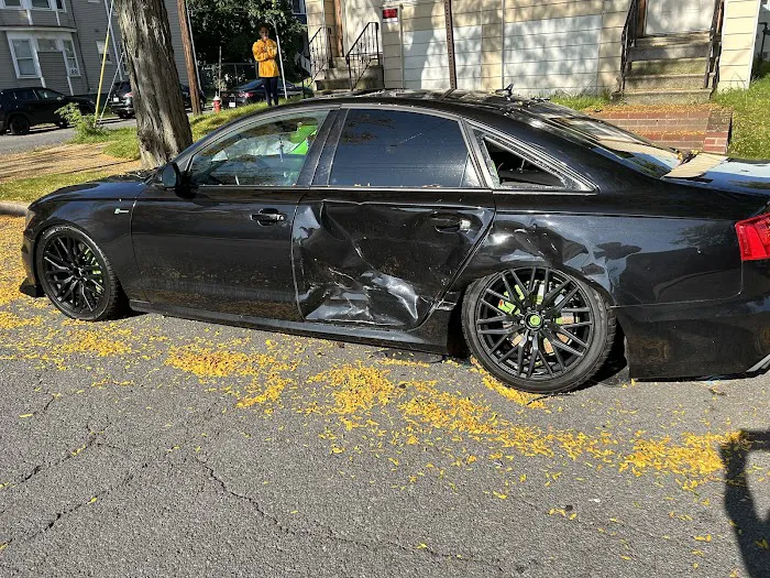 Mendoza's Body Shop 5