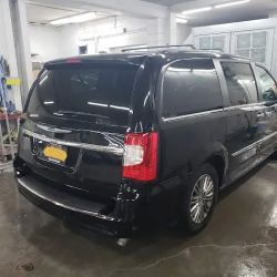 Primeaus Auto Body Inc ico