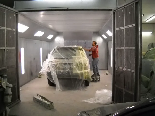 Primeaus Auto Body Inc 3