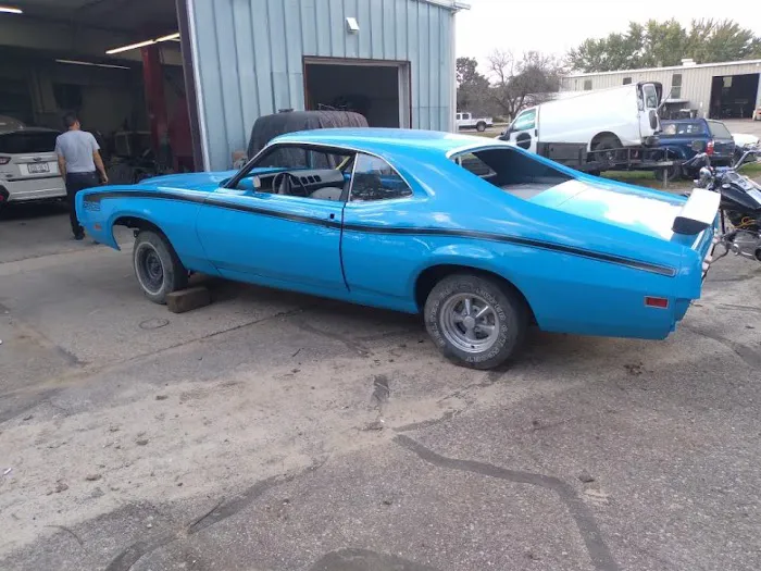 Manke's Collision Repair Center 5