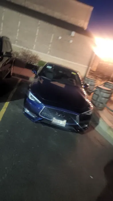 INFINITI of Clarendon Hills Service & Parts 0