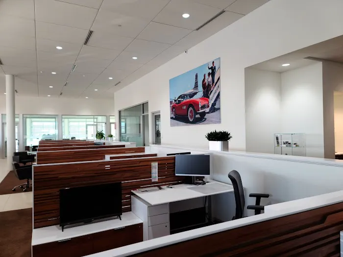 Laurel BMW of Westmont Parts Center 3