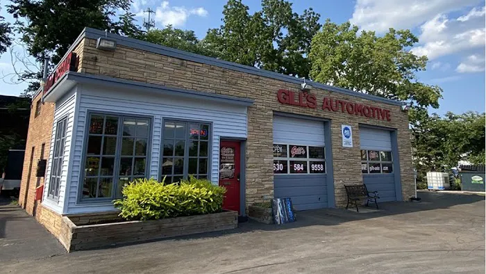 Gill's Automotive 8