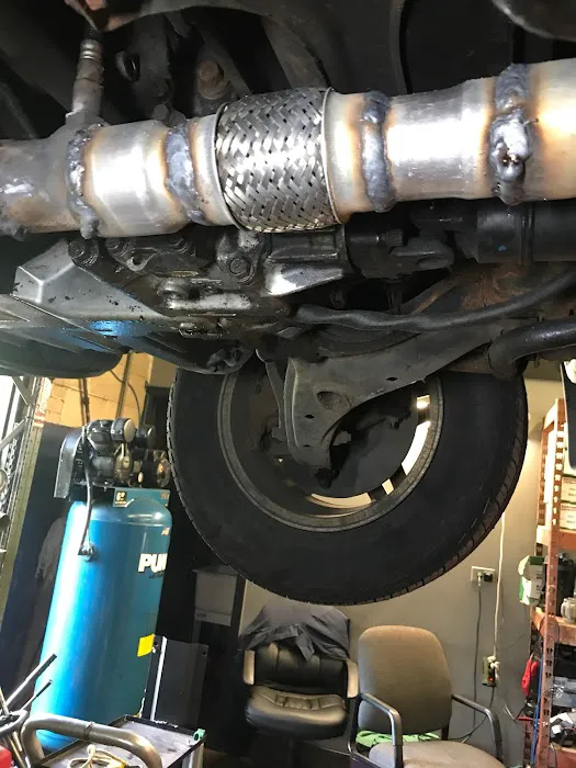 Navarro's Muffler Shop 6