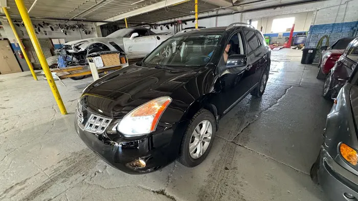 Advance Autotech And Towing 0