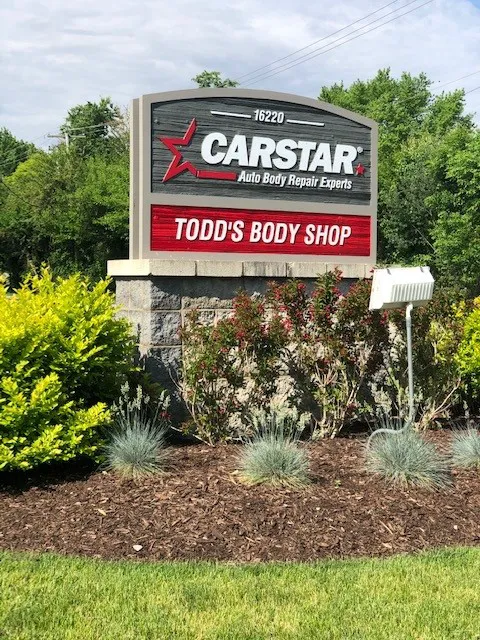 CARSTAR Todd's Body Shop 1