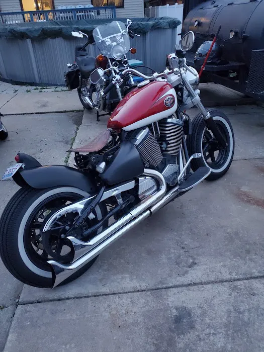 Bonnie & Clyde Custom Cycles LLC 4