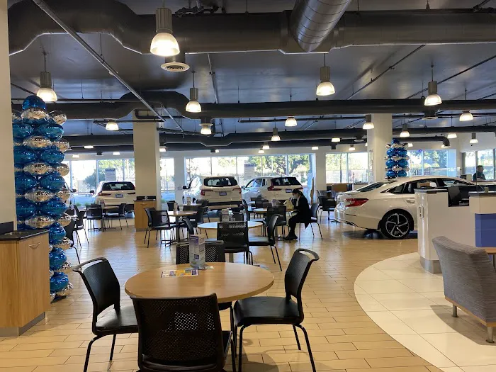 Honda of Downtown Los Angeles Service Department 4