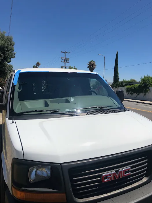 Menos Auto Glass In Los Angeles California 7