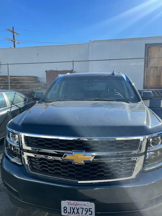 Menos Auto Glass In Los Angeles California 9