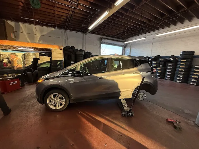 Jackpot Tires & Brakes 9