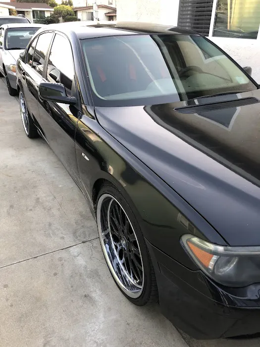 Accent the BMW Specialist 7