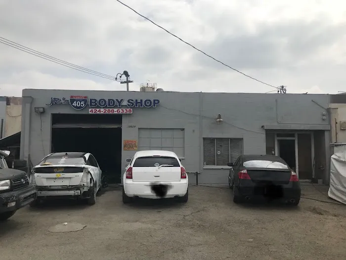 Jr's 405 Body Shop 9