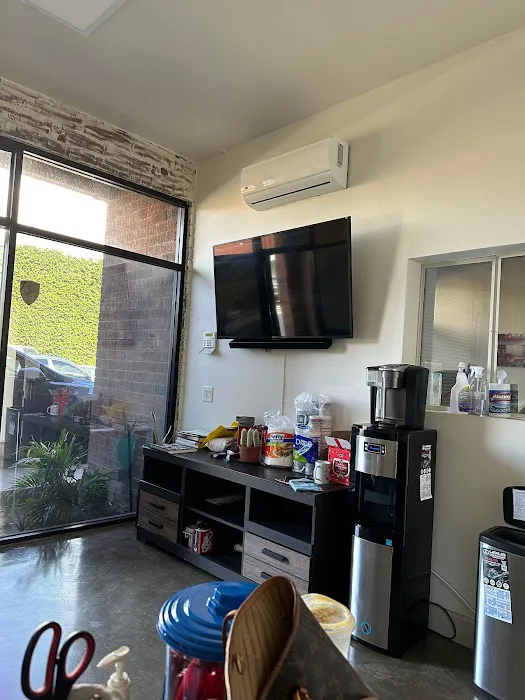 LA Skyline Collision Center 9