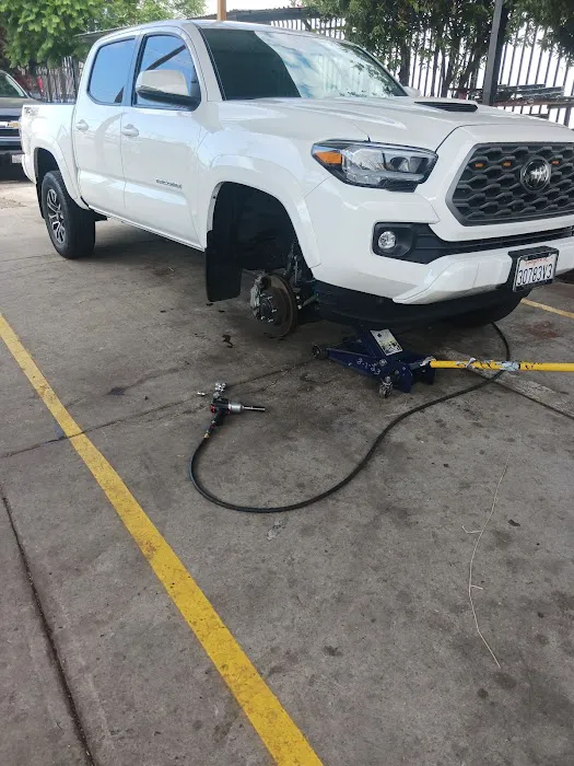 121 Tire & Wheel 1