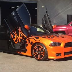 Jehova Auto Body Inc ico