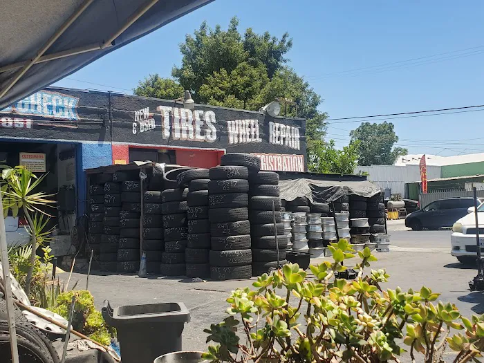 Cornejo Tires Shop 4