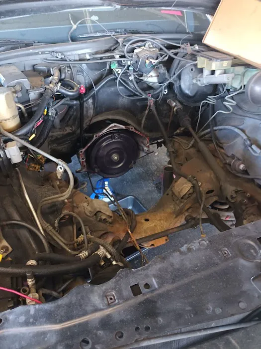 Gil’s Auto Mechanic 7