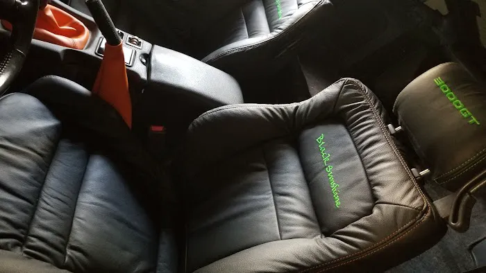 North Point Auto Upholstery And Sales 2