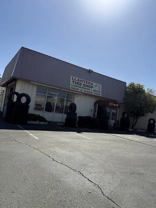 Cocos Tire Shop 7