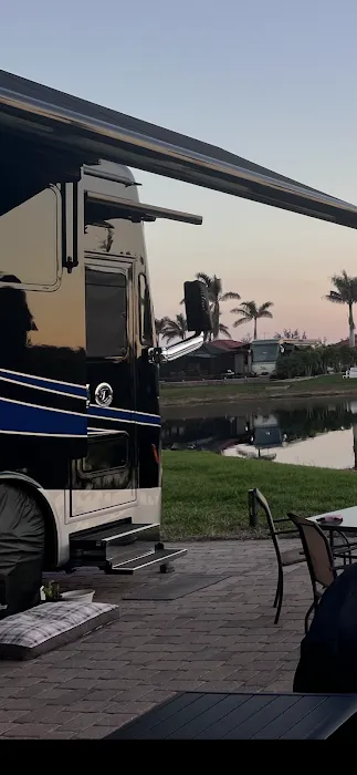Lazydays RV of Tampa Service Center 3