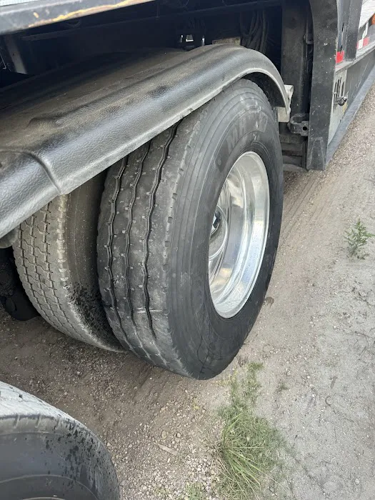 Sundown Mobile Commercial Tires And Road Service Semi Tires 5