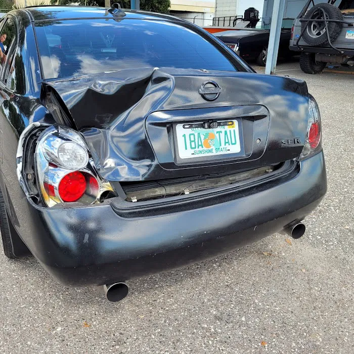 Castle Auto Reconditioning LLC 4