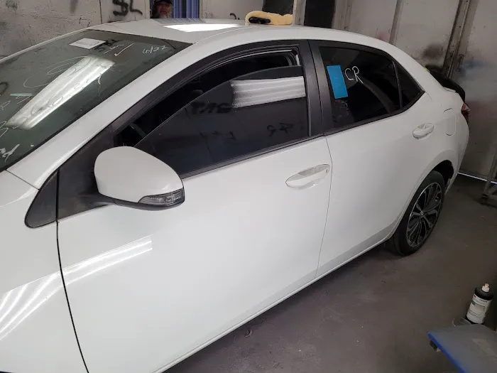 Castle Auto Reconditioning LLC 8
