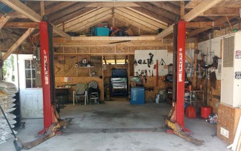 Hank's Garage