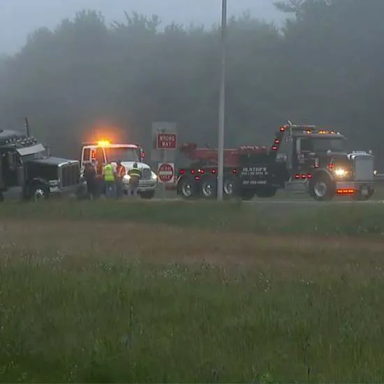 Midcoast Truck Repair & Towing 4