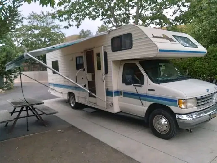 Carl's RV Parts & Service 7